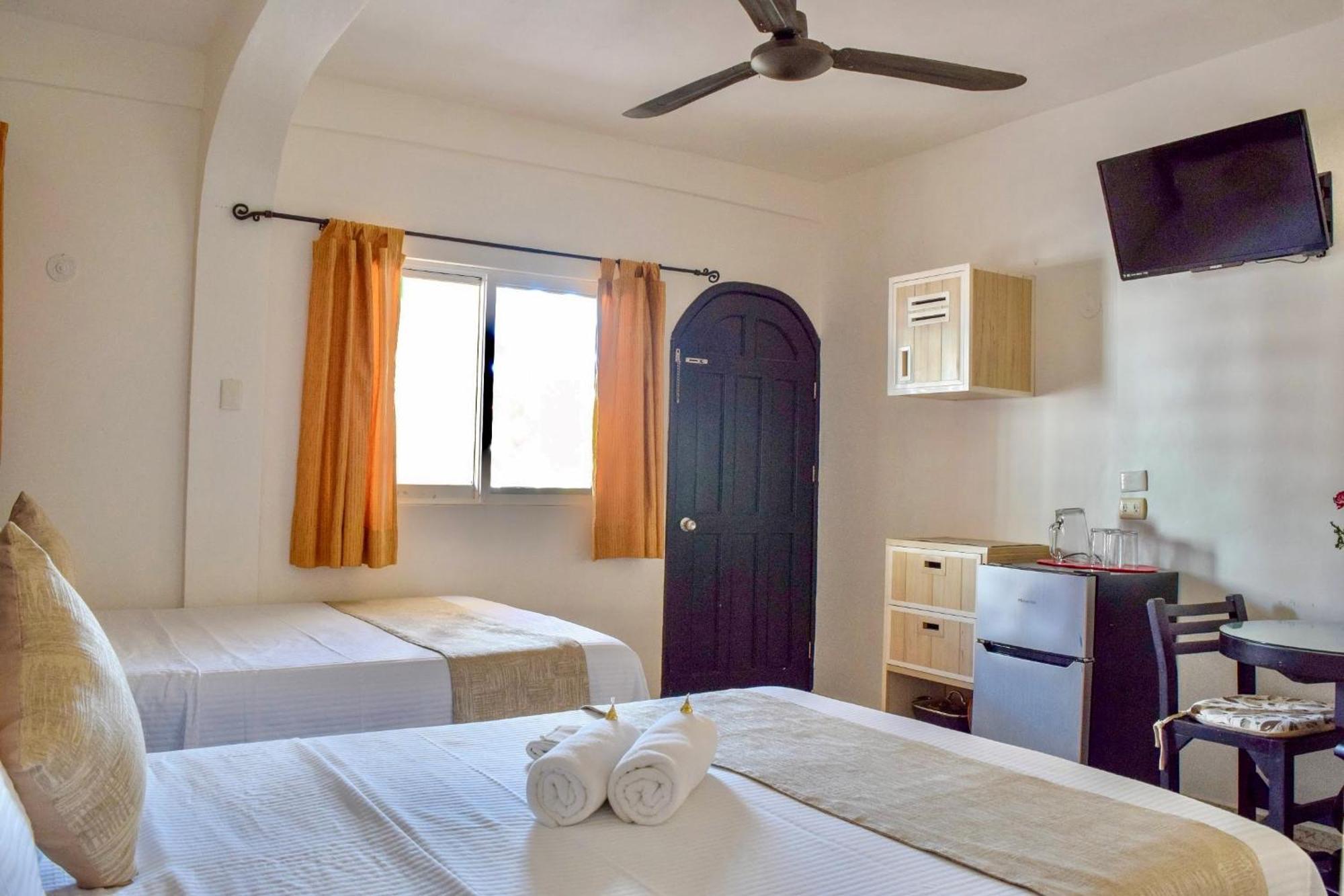 Hotel Bucaneros Исла-Мухерес Экстерьер фото